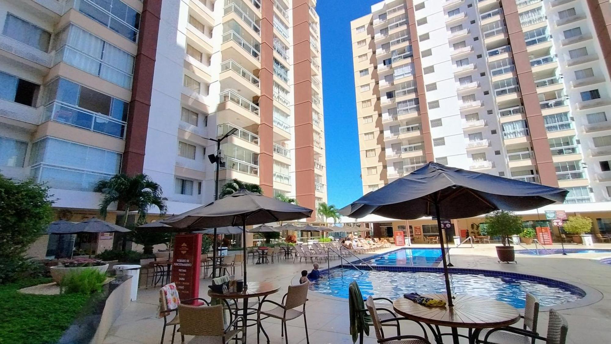 Casa Da Madeira Caldas Novas - 2 Quartos - Achei Ferias - Com Roupa De Cama Kültér fotó